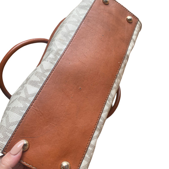 Michael Kors Hamilton North South Tote Vanilla + Matching Wallet - Picture 11 of 17